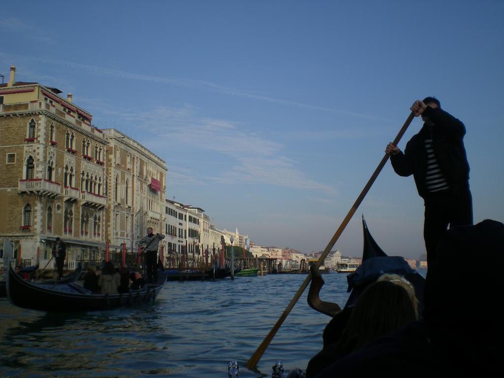 Ai Sognatori Bed & Breakfast Venesia Ruang foto