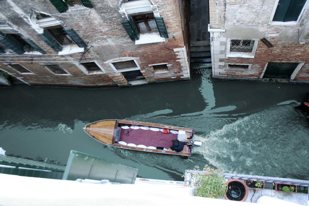 Ai Sognatori Bed & Breakfast Venesia Ruang foto